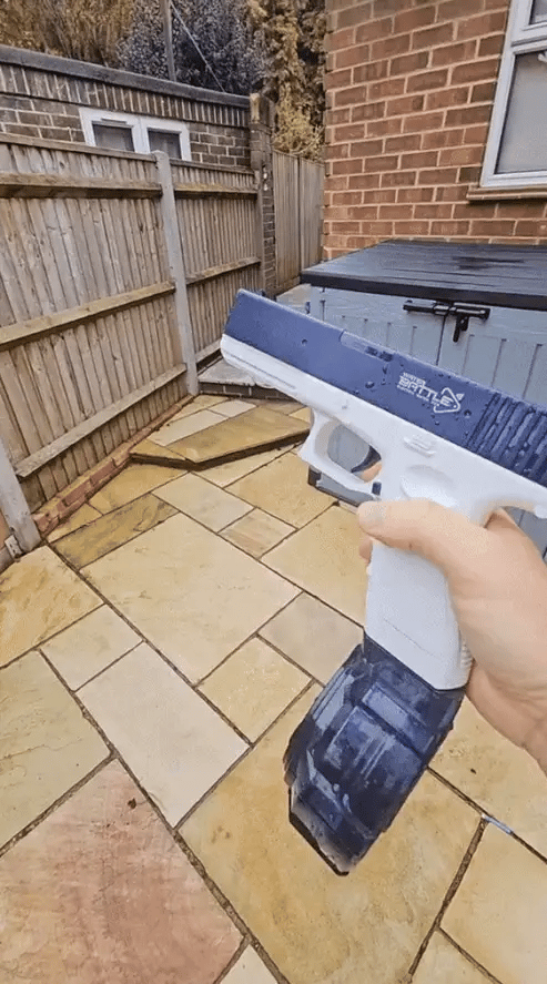 💦🌞Glock Electric Water Gun 🔋 | Rechargeable Automatic Water Blaster for Kids & Adults in UAE